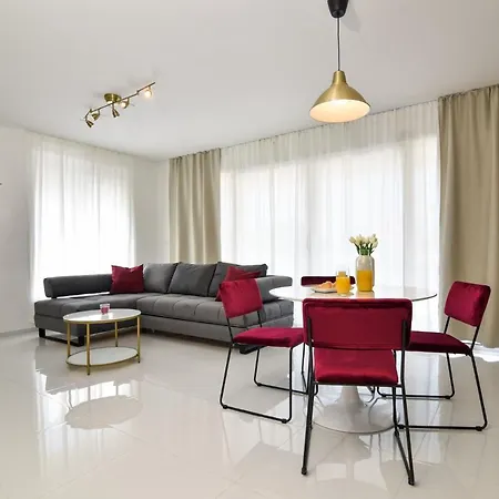 La Perla With Pool * Bibinje