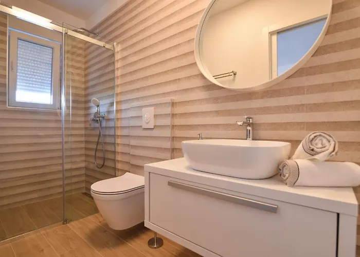 La Perla With Pool * Bibinje