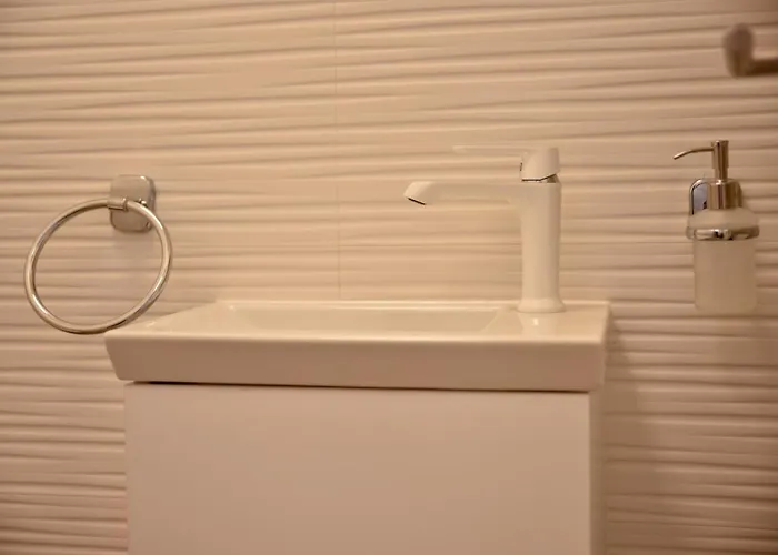 La Perla With Pool Lägenhet