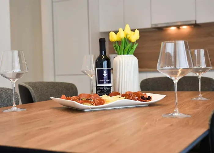 La Perla With Pool Bibinje