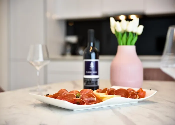 Lägenhet La Perla With Pool *