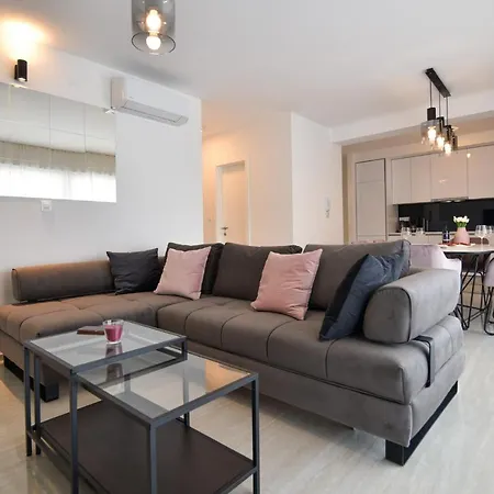 La Perla With Pool Bibinje