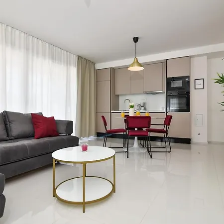 Apartment La Perla With Pool Bibinje