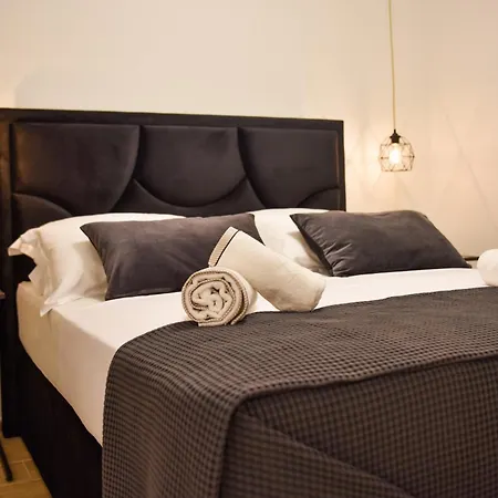 La Perla With Pool Apartment *