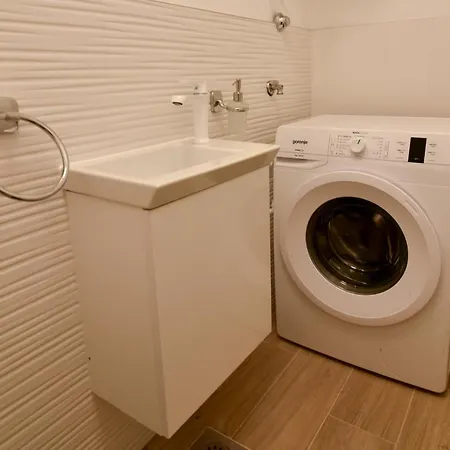 La Perla With Pool Apartment *