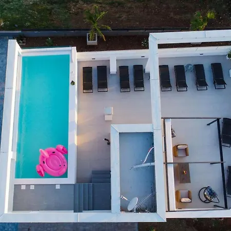 Apartmán La Perla With Pool *