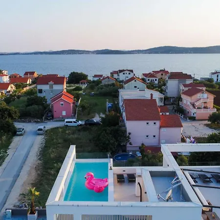 Apartmán La Perla With Pool *