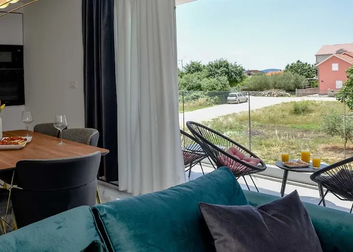 La Perla With Pool * Bibinje