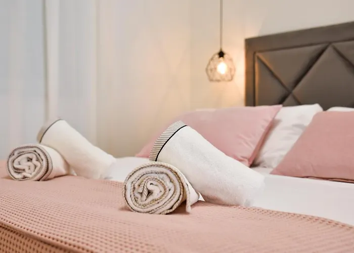 La Perla With Pool Bibinje